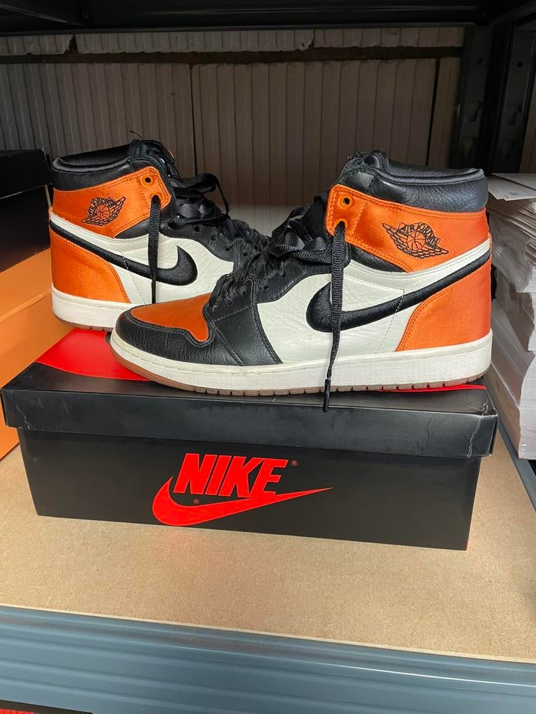 Jordan 1 Satin Shattered Backboard (W) - EU 44.5, Ophalen of Verzenden, Zo goed als nieuw, Zwart