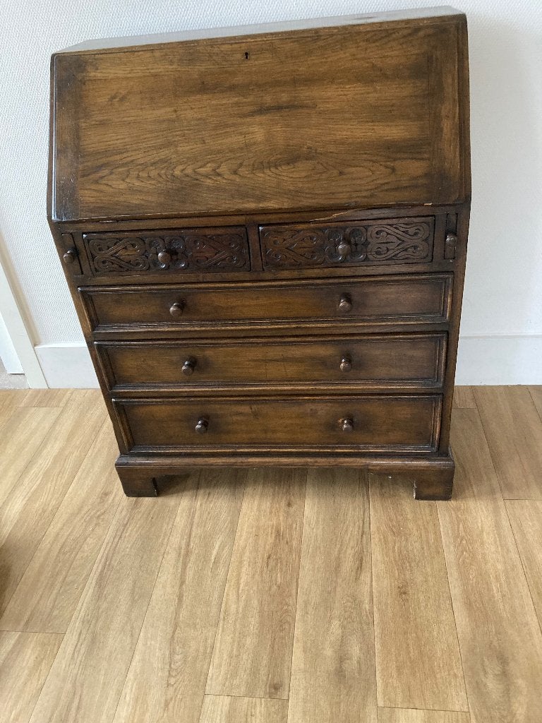 Fraaie antieke secretaire, Ophalen