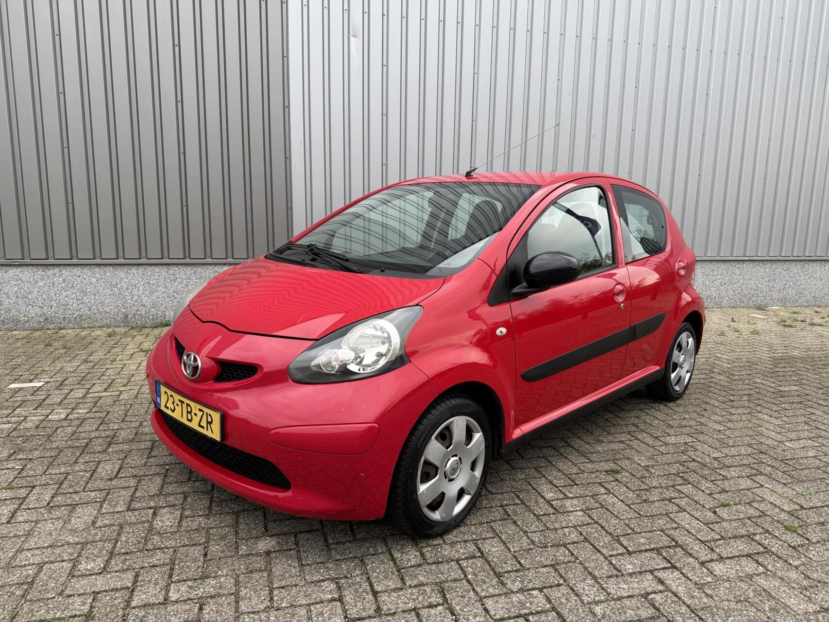 ✅ Toyota Aygo 1.0-12V 5d Carplay Nieuwe APK, Voorwielaandrijving, Gebruikt, 4 stoelen, 68 pk