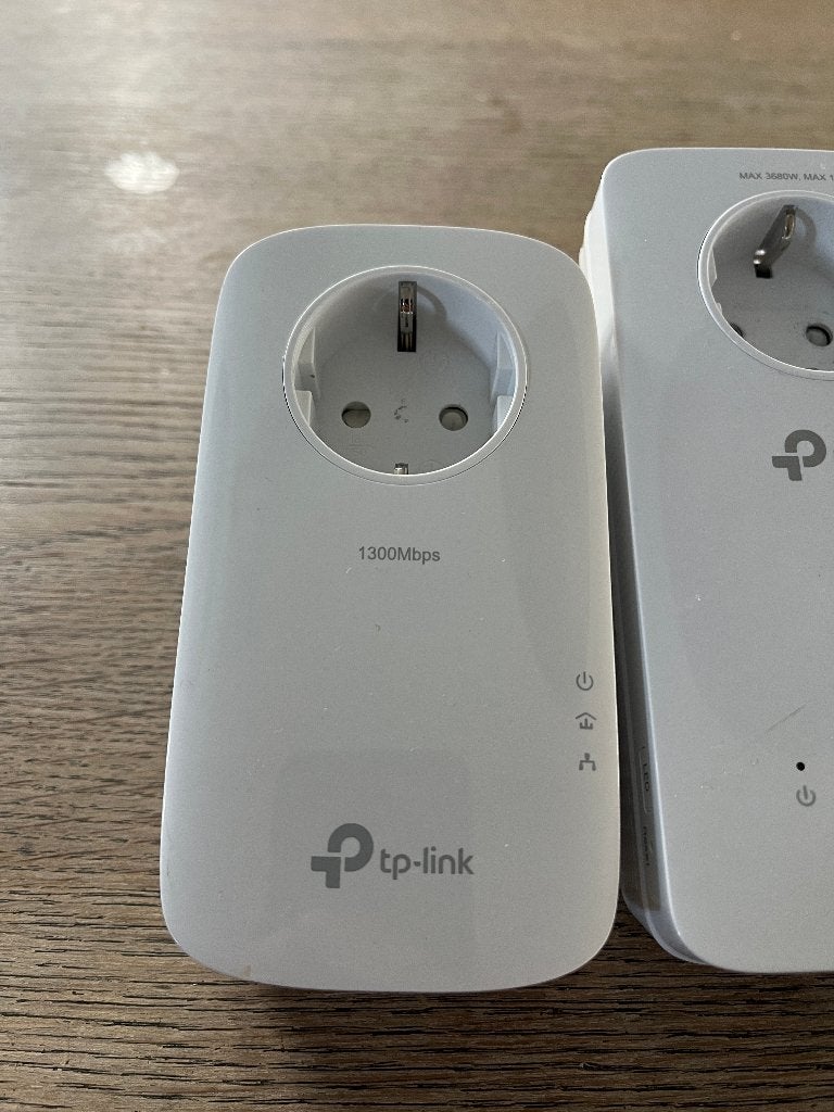 TP-Link AV1300 Gigabit Powerline Set : 1 adapter 3 extenders, Verzenden, Gebruikt, TP-Link, Devolo