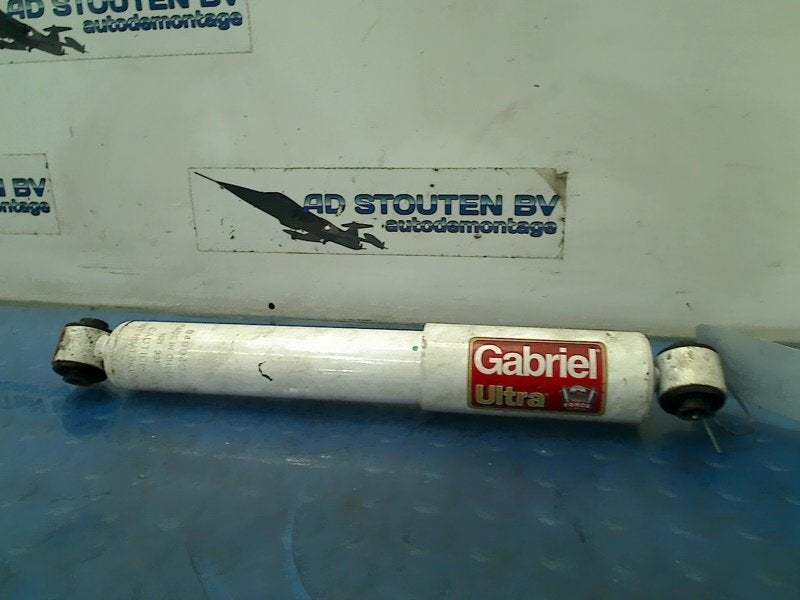 Schokbreker Links Voor Voyager/Grand Voyager (RT) 2008, Auto-onderdelen, Webaccessibility@stellantis.com, Gebruikt, Taurusavenue 1, Hoofddorp 2132 LS, , Nederland