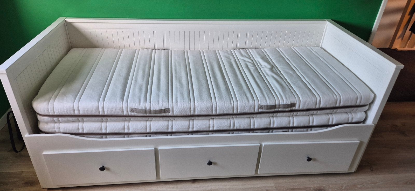 IKEA Hemnes bedbank met 2 Malvik matrassen, Ophalen, Eenpersoons, Modern, Scandinavisch, Wit