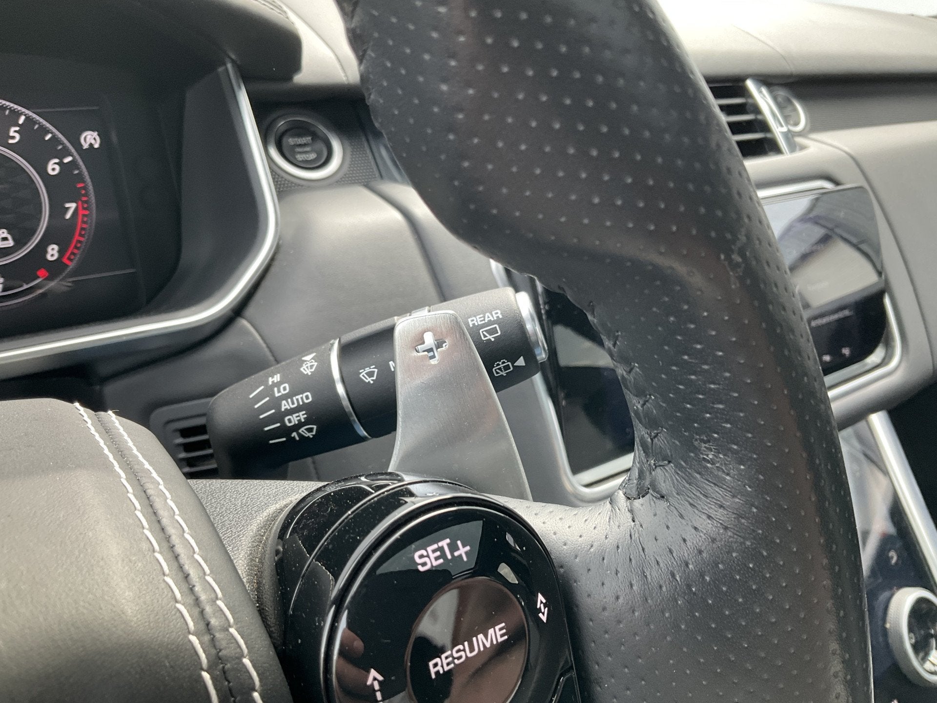 Foto 42 van Land Rover Range Rover Sport 5.0 V8 SC SVR 575 Carbon Santor