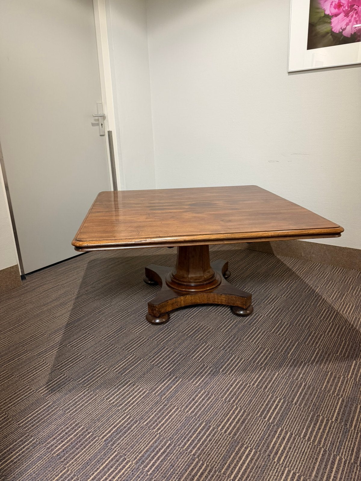 Antieke Mahoniehouten tafel, Ophalen