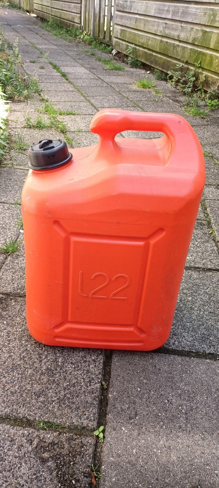 Jerrycan 22L benzine diesel, Auto diversen, Overige Auto diversen, Ophalen of Verzenden