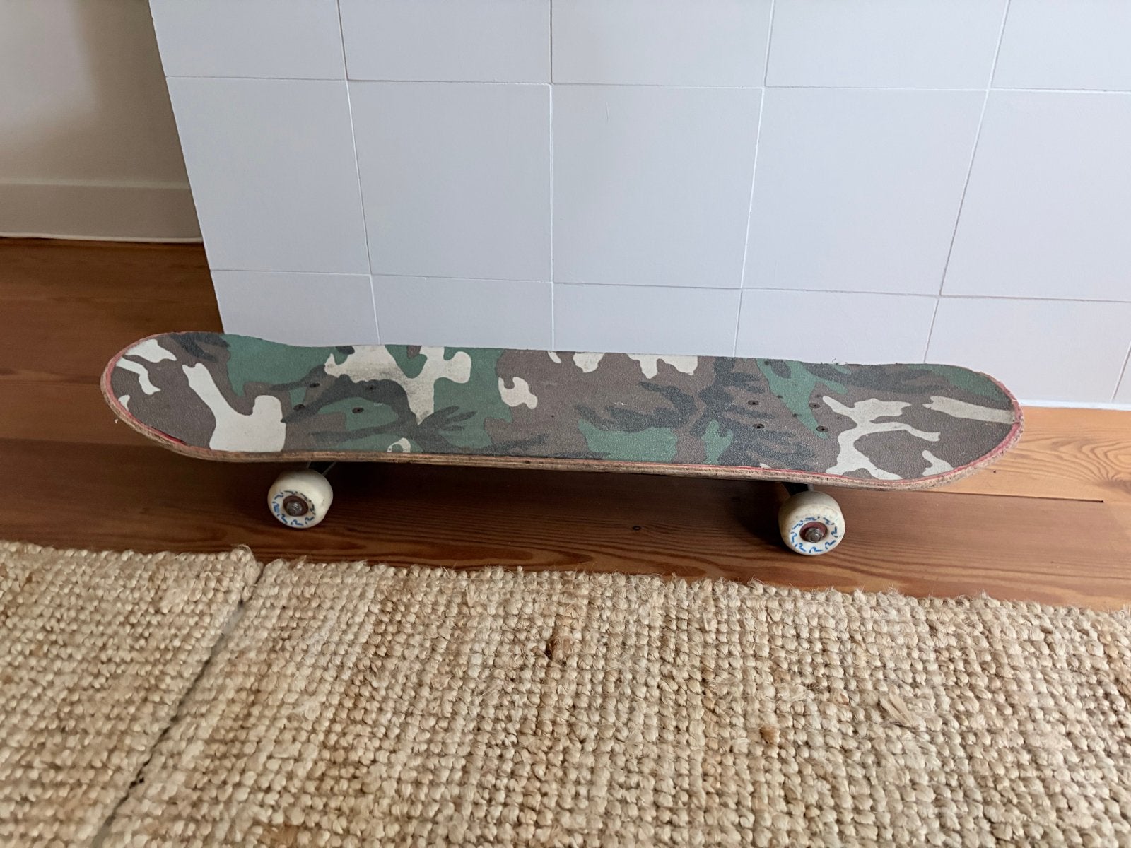 Seven Skates Skateboard met camouflage grip tape, Ophalen, Gebruikt, Skateboard
