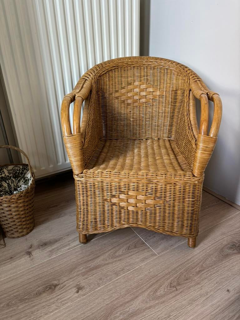 Stevige rotan kinderstoel, Ophalen, Gebruikt, Stoel(en)