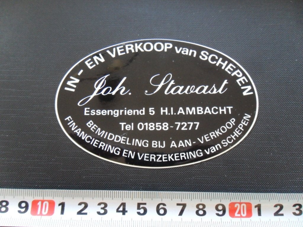 sticker h i ambacht JOH STAVAST in- en verkoop van schepen *, Ophalen, Zo goed als nieuw
