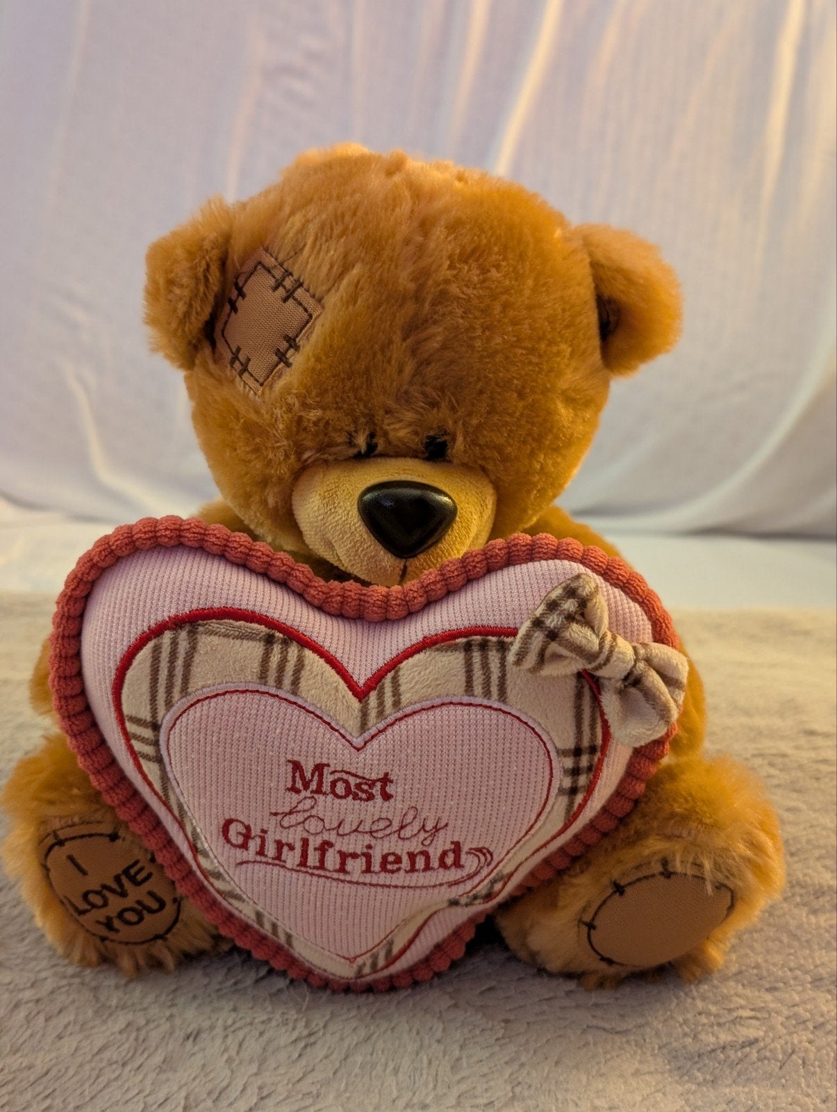 Schattige knuffelbeer met hartje 'Most Lovely Girlfriend', Beer, Ophalen of Verzenden, Zo goed als nieuw, Middelgroot (20 tot 80 cm)