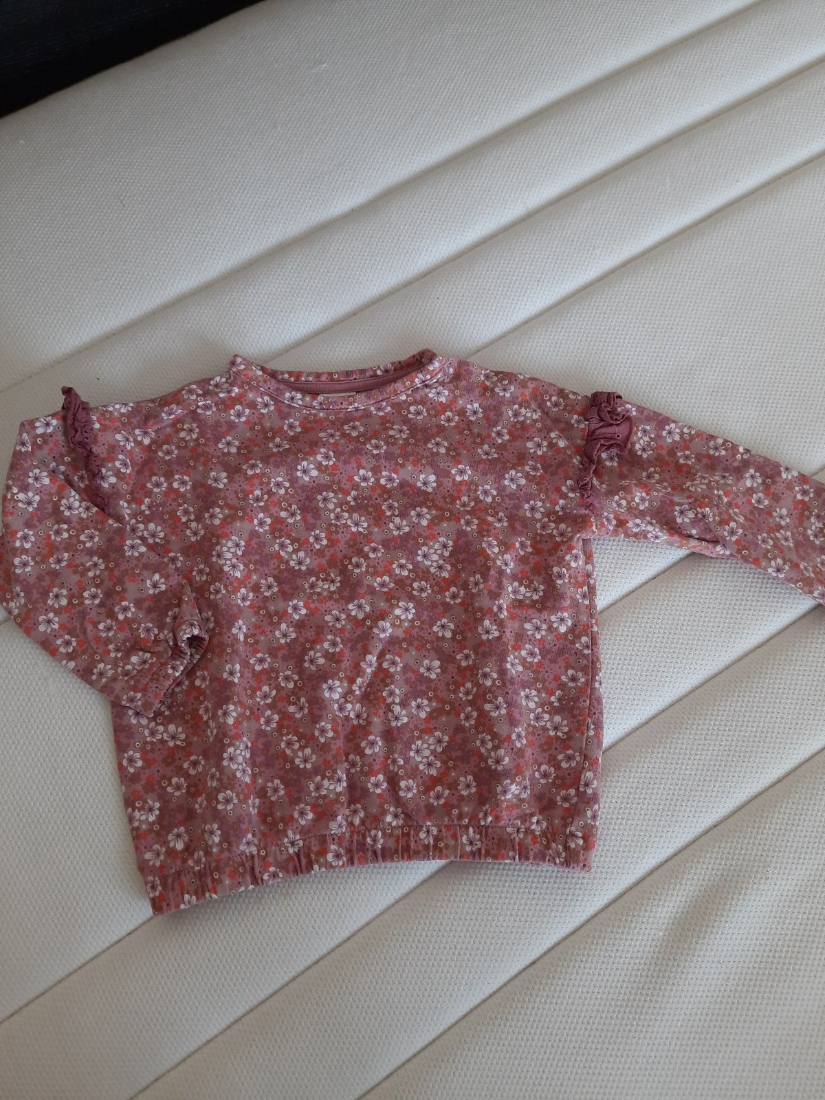 Hema trui roze met bloemenprint - maat 86, Kinderen en Baby's, Babykleding | Maat 86, Ophalen of Verzenden, Zo goed als nieuw
