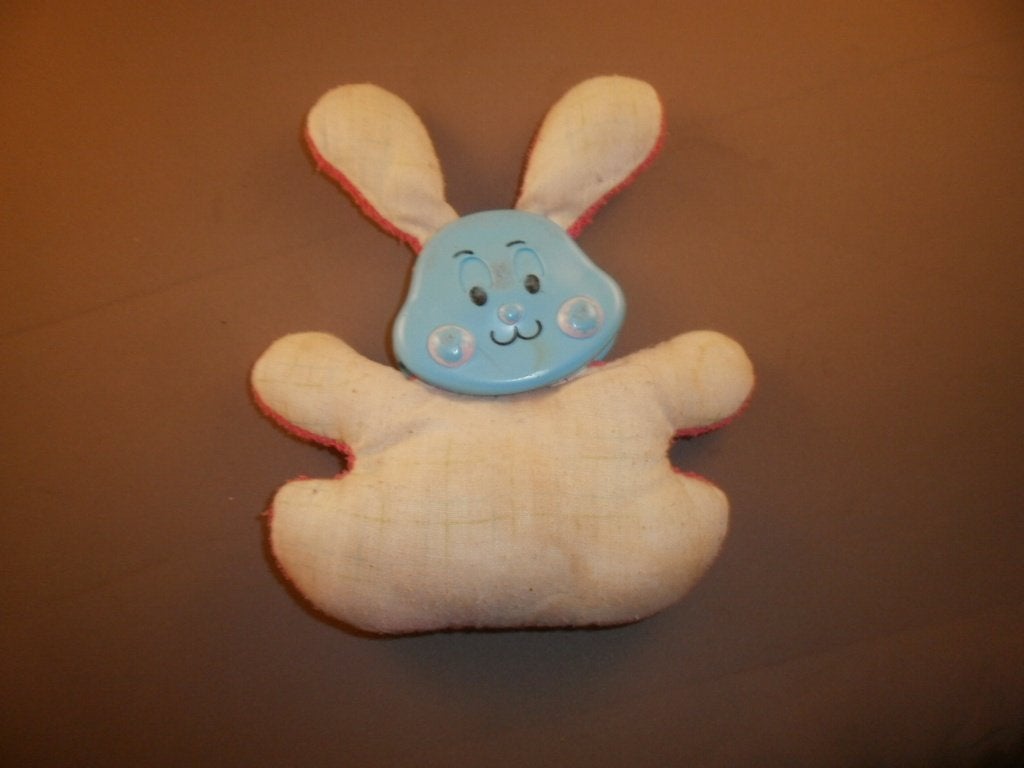 vintage retro konijn met rammel plastic hoofd katoen geruit/, Met geluid, Gebruikt, Overige karakters, Konijn
