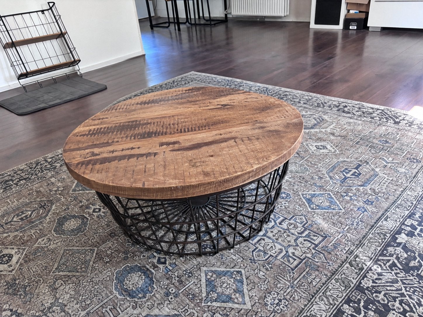 Salon tafel met stalen onderstel en houten blad, Ophalen, Gebruikt, Rond, 50 tot 100 cm