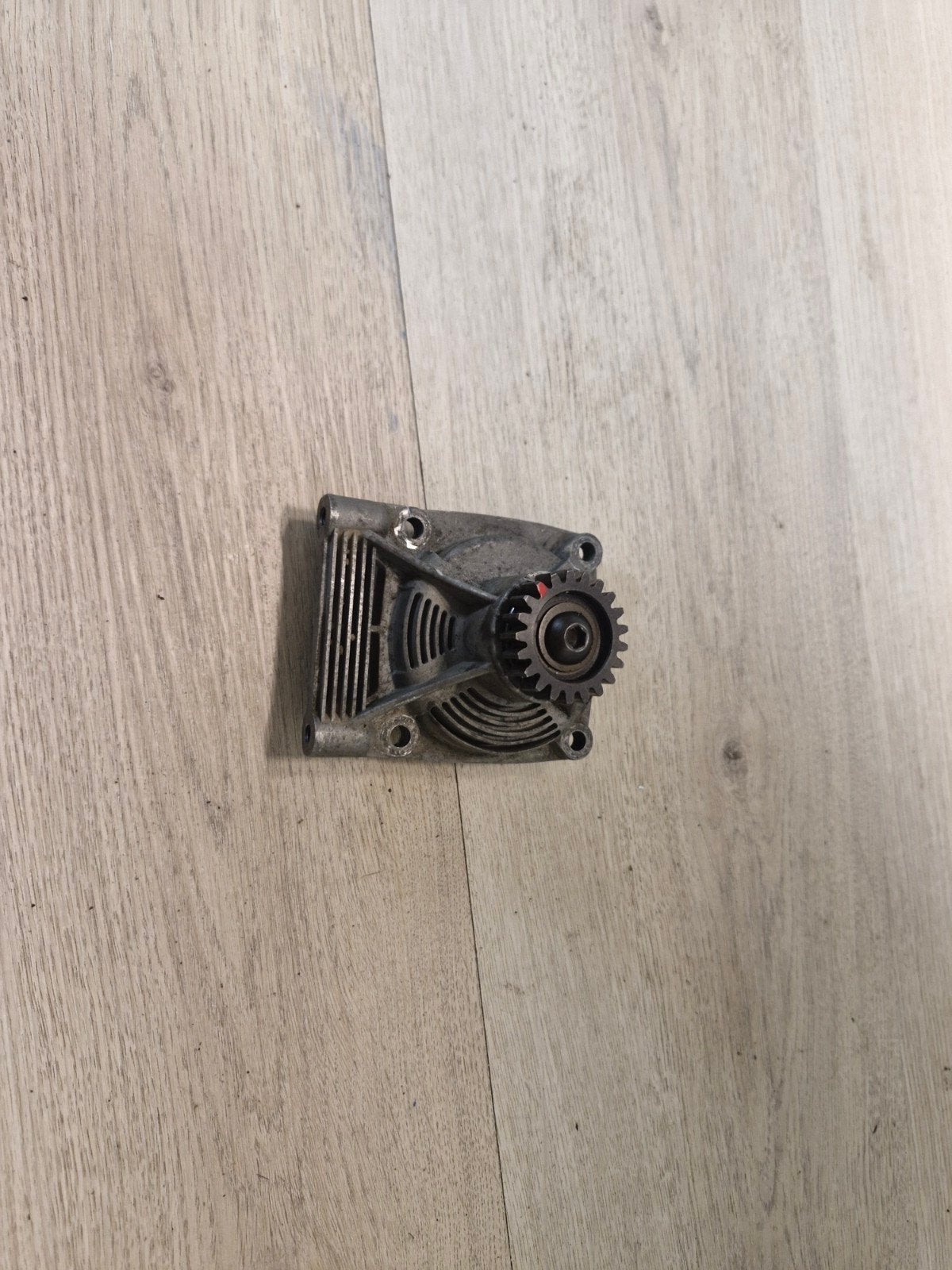 Losi 5ive T motor steun, Ophalen of Verzenden, Overige schalen, Onderdeel