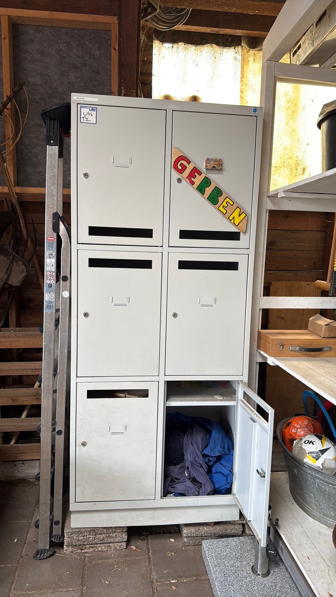 Lockerkast, Ophalen, Gebruikt