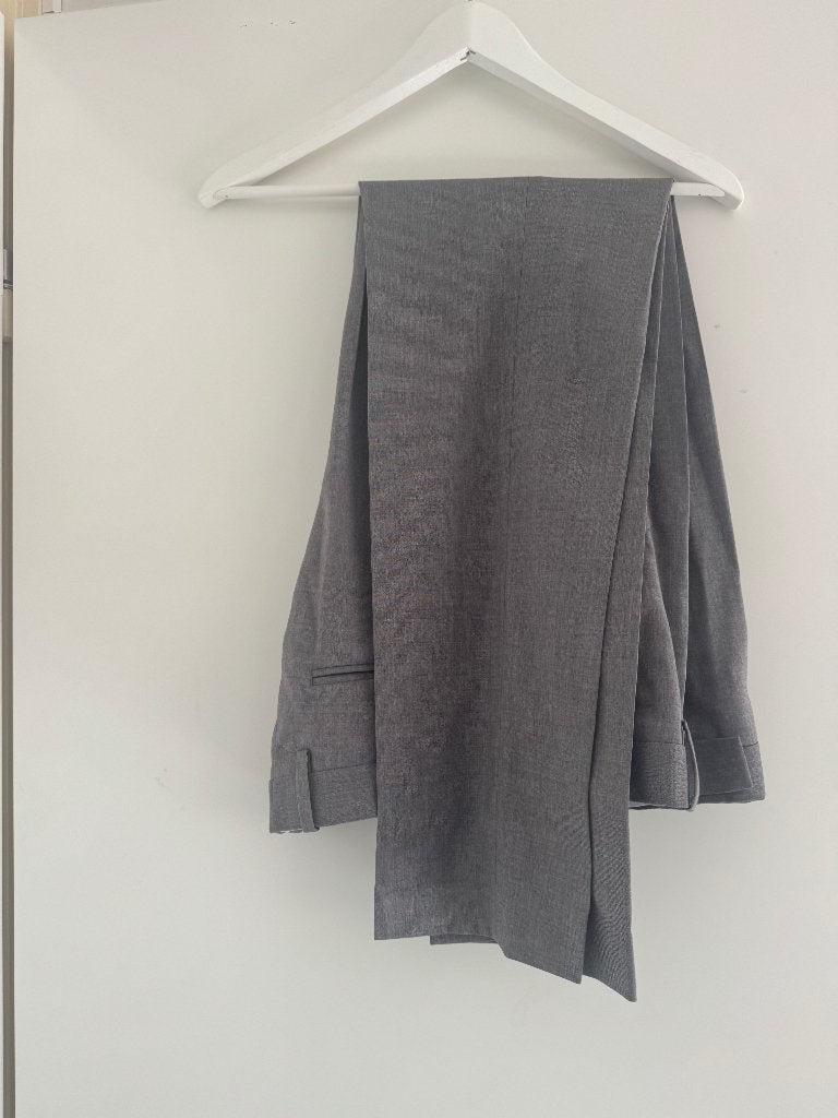 Heren broek, Kleding | Heren, Broeken en Pantalons, Ophalen, Maat 52/54 (L), Zo goed als nieuw, Grijs