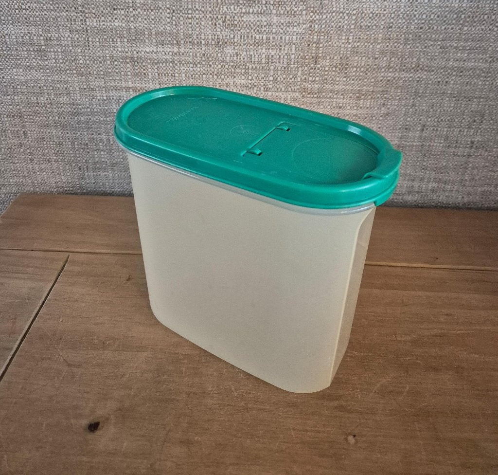 Tupperware Ruimtemaker 1,7L Groen deksel, Huis en Inrichting, Overige typen, 1700 ml, Ophalen of Verzenden, Zo goed als nieuw