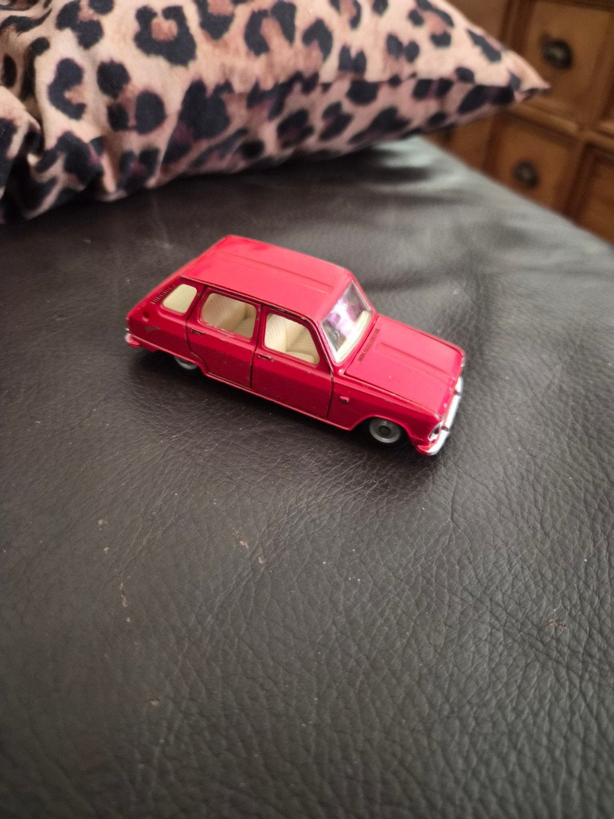 Dinky toys renault 6, Ophalen of Verzenden, Gebruikt, Auto, Dinky Toys