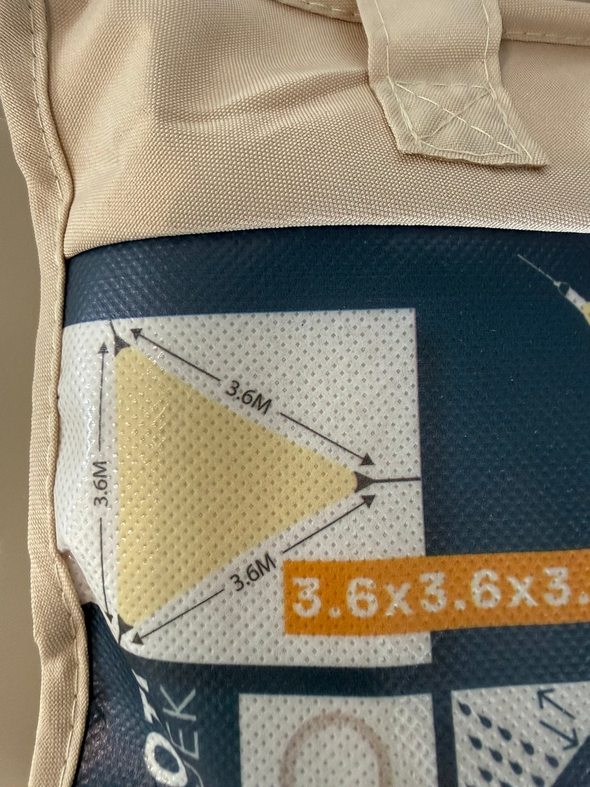 Schaduwdoek driehoek beige/taupe nieuw in verpakking, Tuin en Terras, Schaduwdoeken, Ophalen of Verzenden, Nieuw