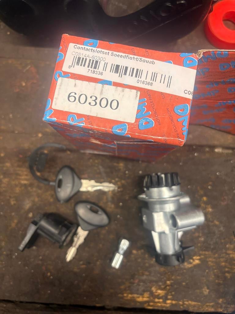 Gloednieuw contactslot Peugeot Squab/Speedfight + 2 sleutels, Ophalen of Verzenden, Nieuw, Overige typen, Peugeot