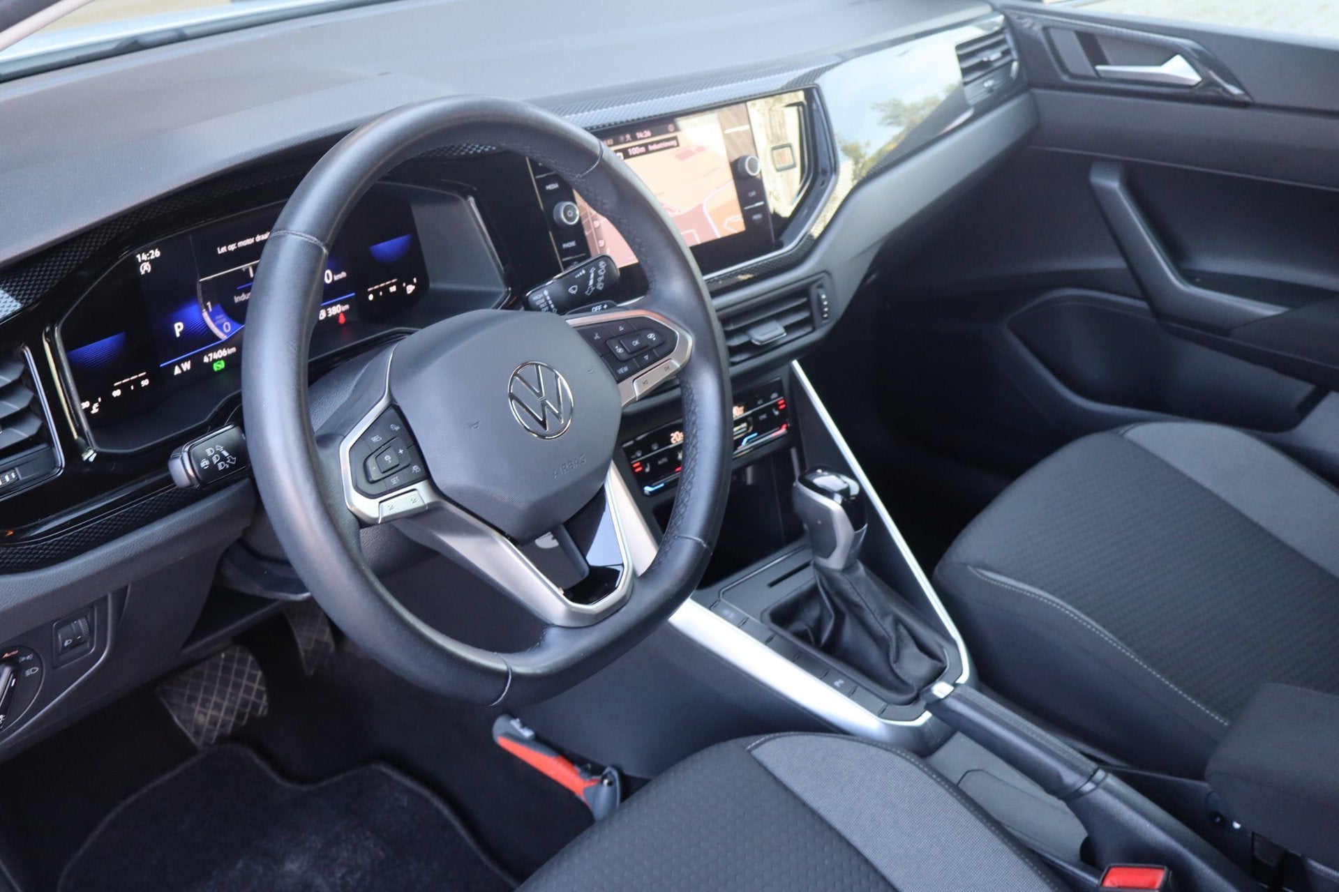 Volkswagen Polo 1.0 TSI Life Business|Automaat|LED|Navi|Stoe, Auto's, Dealer onderhouden, Stof, Gebruikt, 95 pk