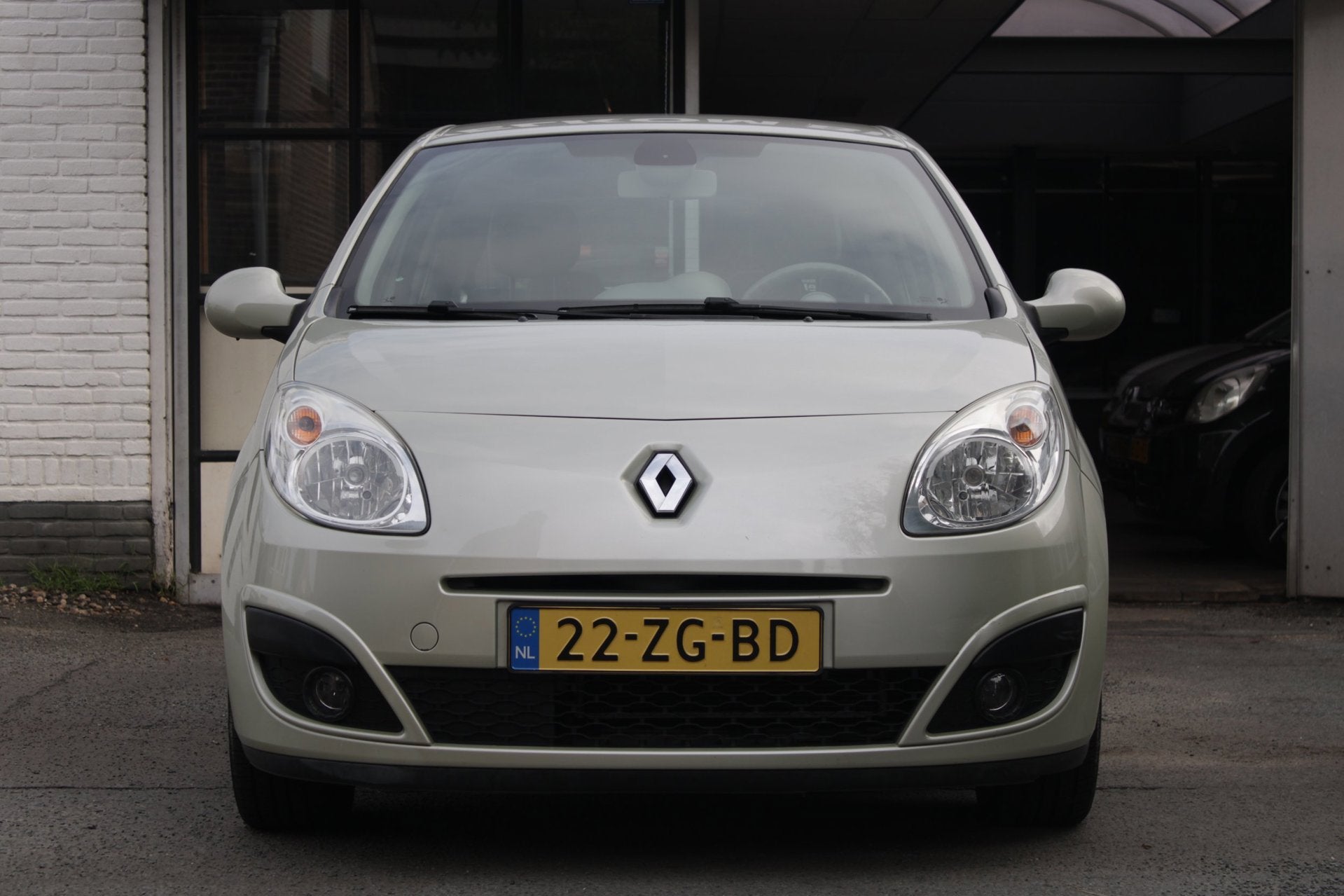 Renault Twingo 1.2-16V Initiale Automaat | Airco | Cruise co, Auto's, Renault, Twingo, Gebruikt, 4 cilinders, 4 stoelen