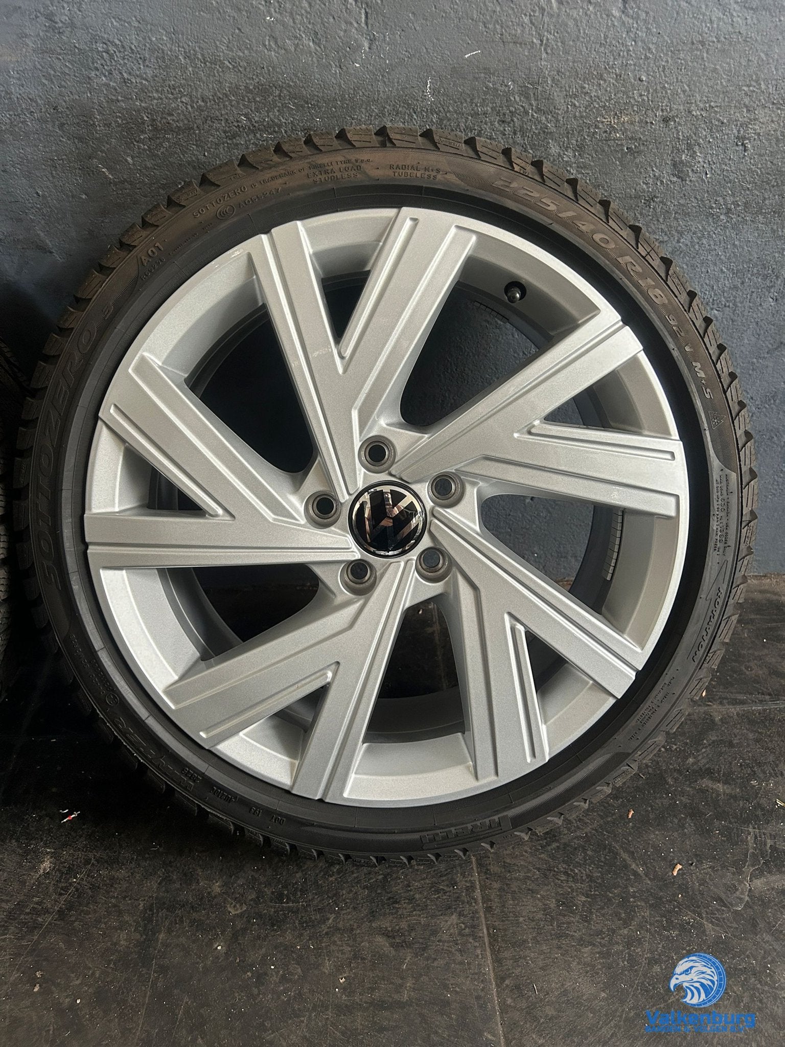 7-8mm! Originele VW Golf 8 GTI 5H Bergamo 18 inch velgen 5x1, 18 inch, Gebruikt, -, -