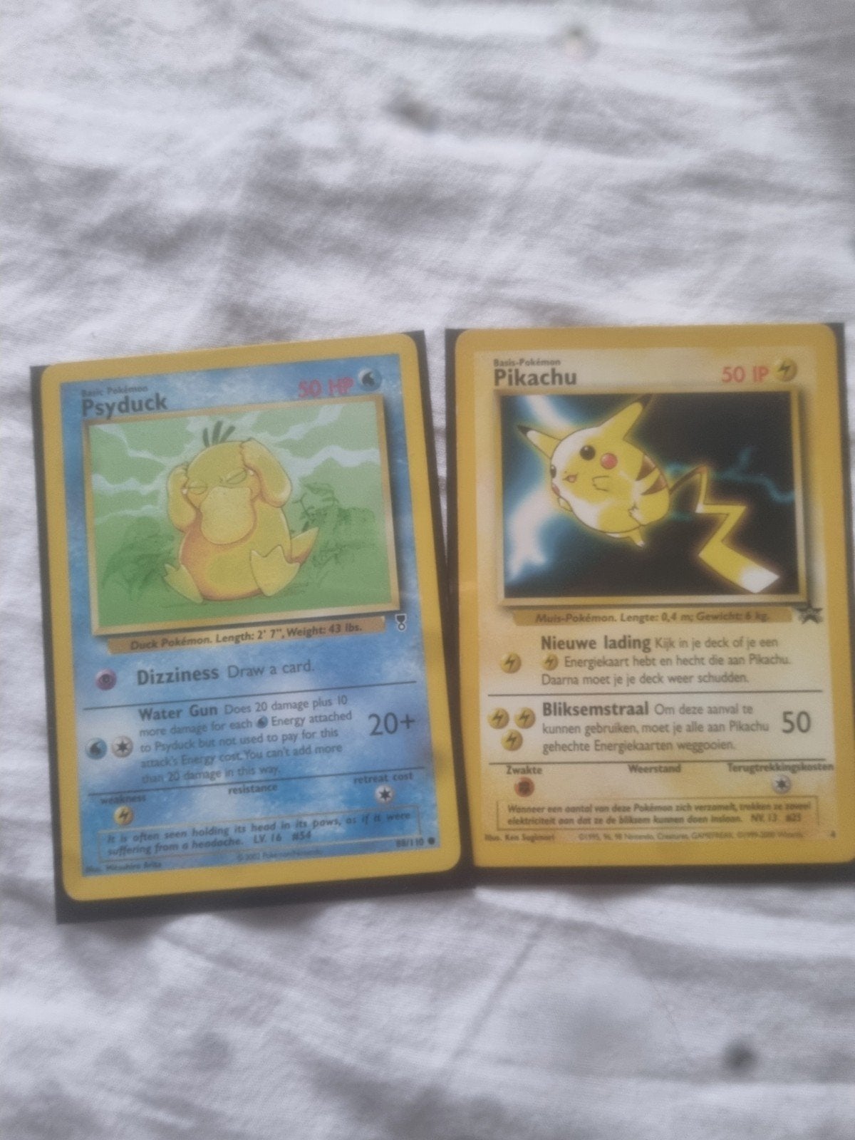 pikachu  & psyduck, Ophalen of Verzenden