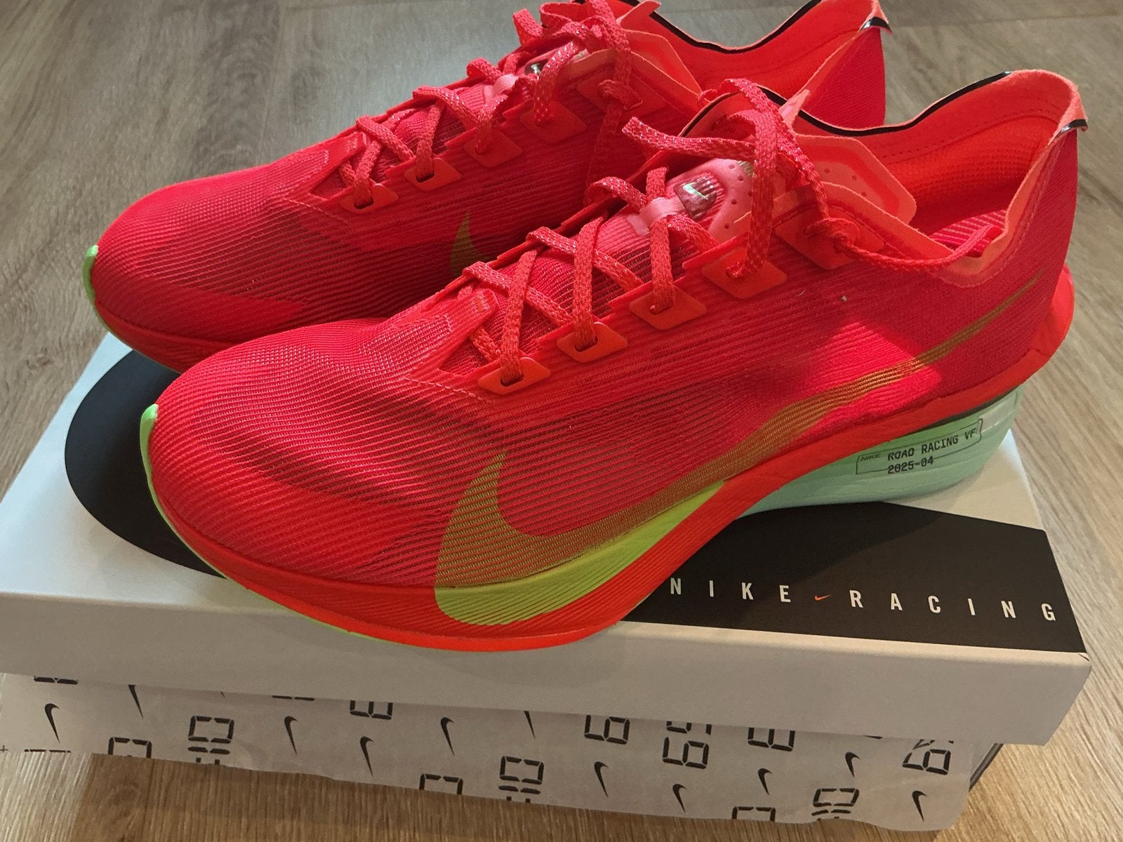 Nike Vaporfly Next% 4 Hardloopschoenen - Nieuw Paar maat 41, Nieuw, Ophalen of Verzenden, Hardlopen, Hardloopschoenen