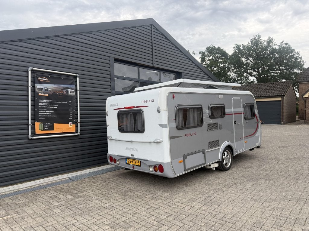 Eriba Feeling 425 met mover, Standaardzit, Schokbreker, Bedrijf, 4 tot 5 meter