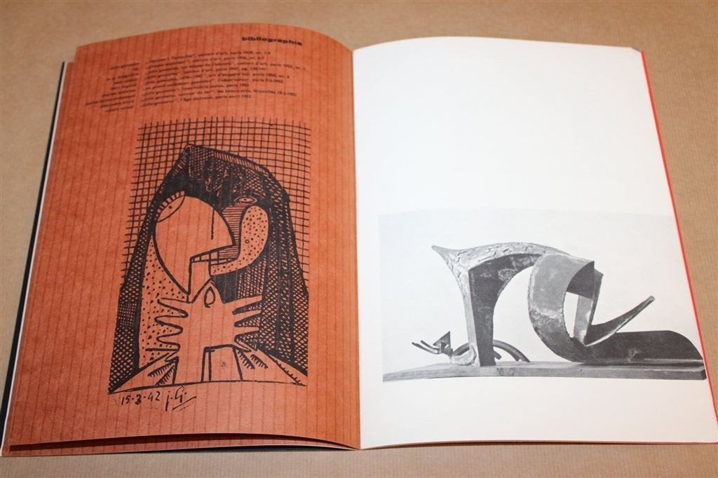 Julio Gonzalez — Beeldhouwkunst Stedelijk Museum 1955, Ophalen of Verzenden, Gelezen