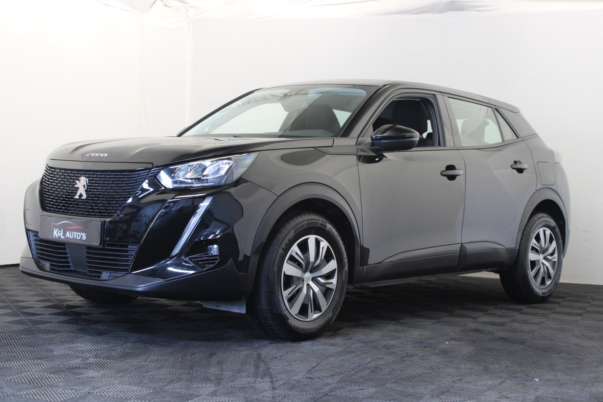Peugeot 2008 1.2 PureTech Active (bj 2022), Voorwielaandrijving, Stof, Gebruikt, Zwart