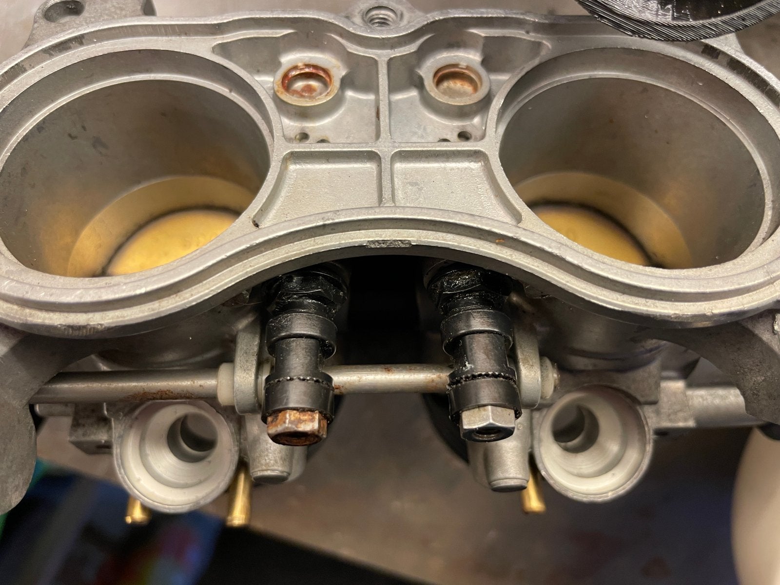 GEZOCHT: Onderdelen throttle bodies Honda (Keihin), Ophalen, Gebruikt
