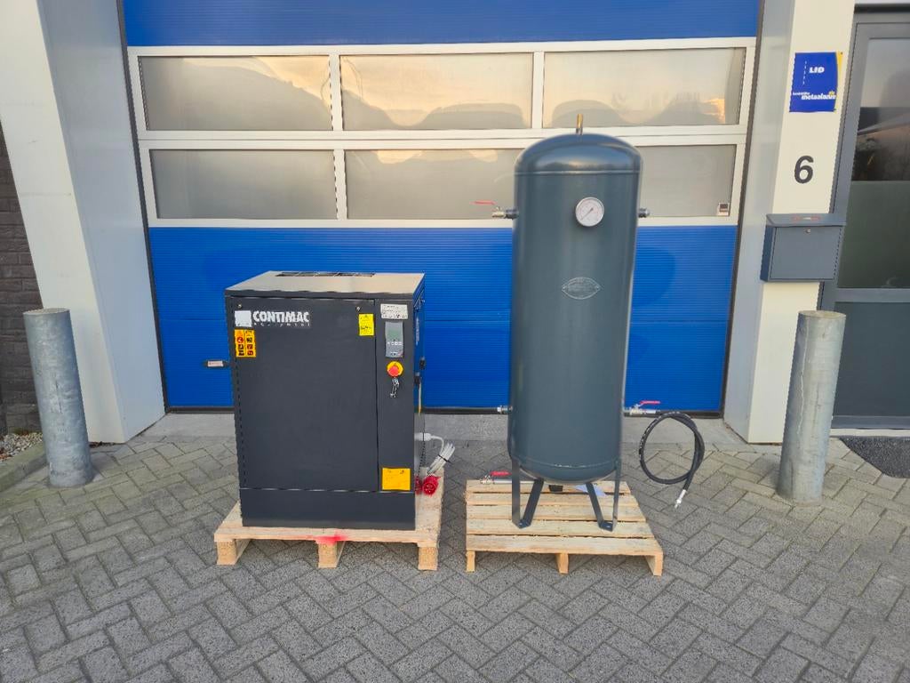 Contimac NS 7.5-10 Schroefcompressor compleet in nieuwstaat!, Doe-het-zelf en Verbouw, Compressors, 800 liter/min of meer, Info@bolkmachinehandel.nl