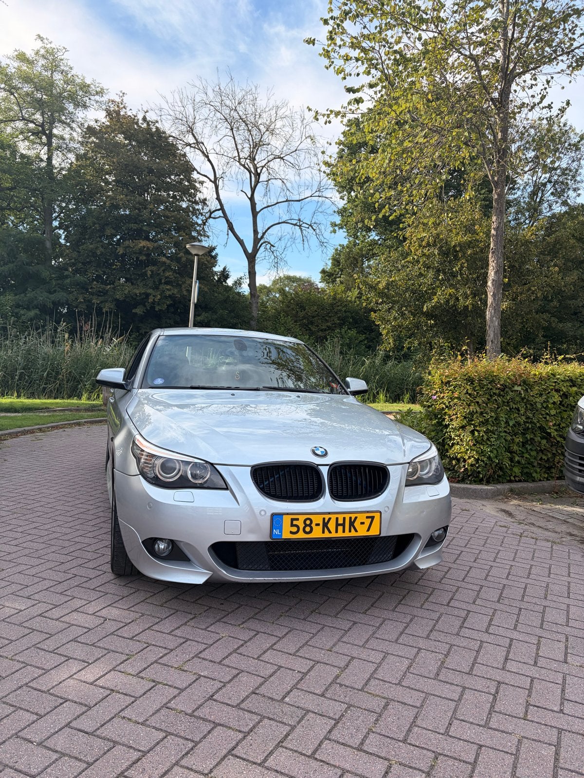 Bmw 520i e61 2009 Grijs, Auto's, Automaat, Achterwielaandrijving, Zwart, 4 cilinders