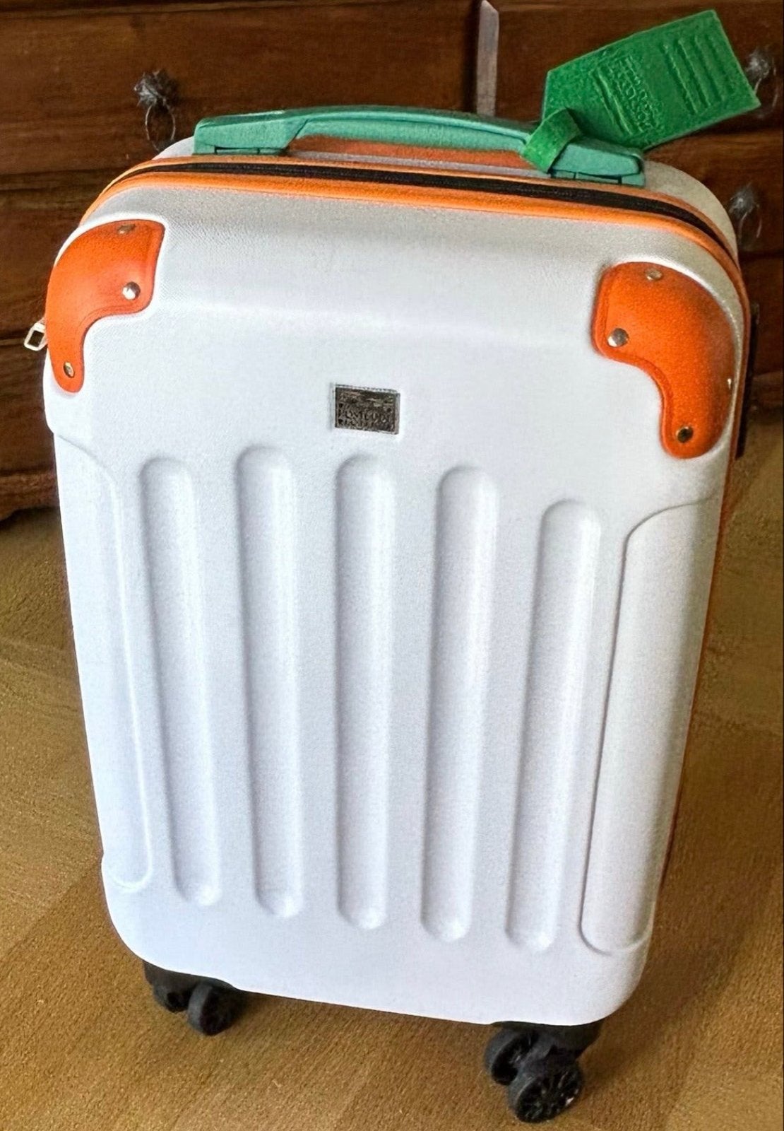 Wit-oranje Postcodeloterij handbagage koffer met wieltjes, Ophalen, 50 tot 60 cm, Hard kunststof, Zo goed als nieuw