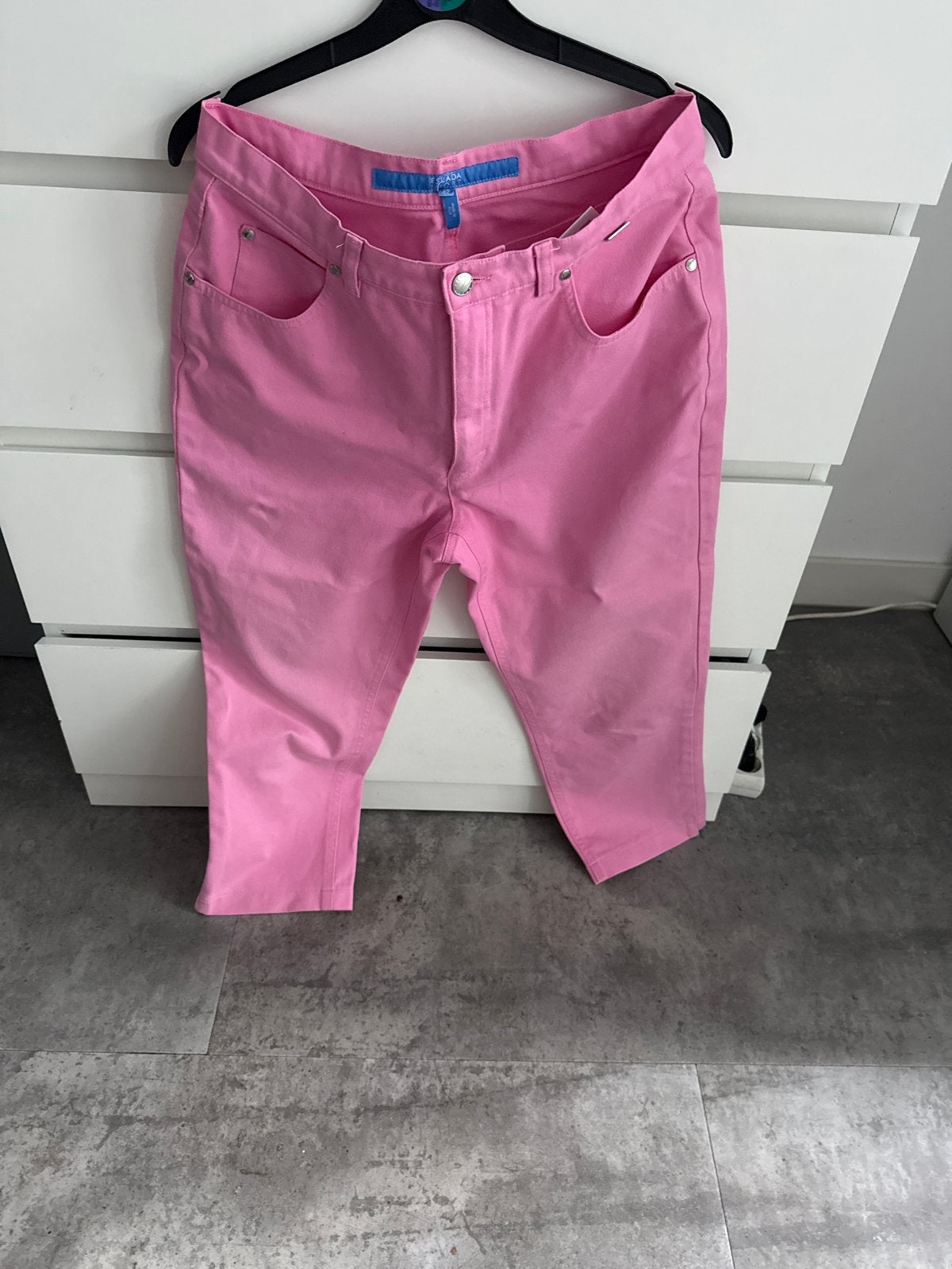 Escada Sport 7/8 broek maat 42 roze, Maat 42/44 (L), Ophalen of Verzenden, Zo goed als nieuw, Driekwart