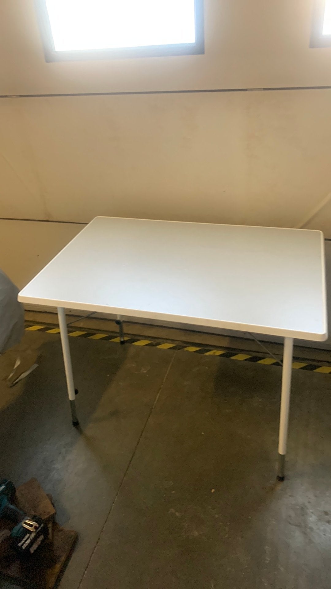 Campingtafel opklapbaar, Caravans en Kamperen, Ophalen, Zo goed als nieuw
