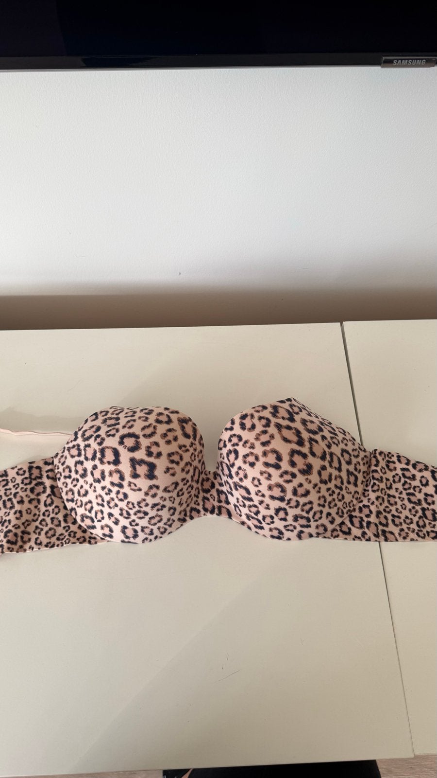 Victoria's Secret BH 80E Panterprint - Goede Staat, Kleding | Dames, Ophalen of Verzenden, Meerkleurig, BH