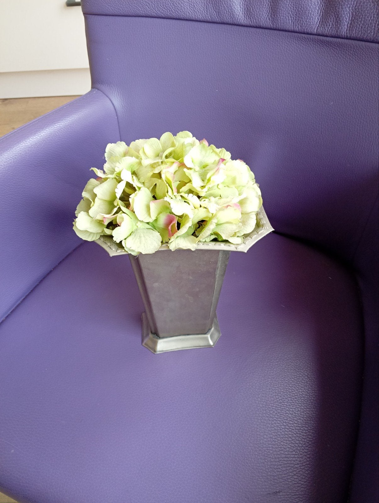 Vintage metalen vaas/bloempot - Decoratief en uniek, Ophalen of Verzenden