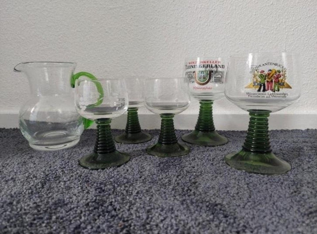 Vintage karaf en glazen op groene voet.
In zeer nette staat!, Ophalen of Verzenden, Zo goed als nieuw, Overige typen