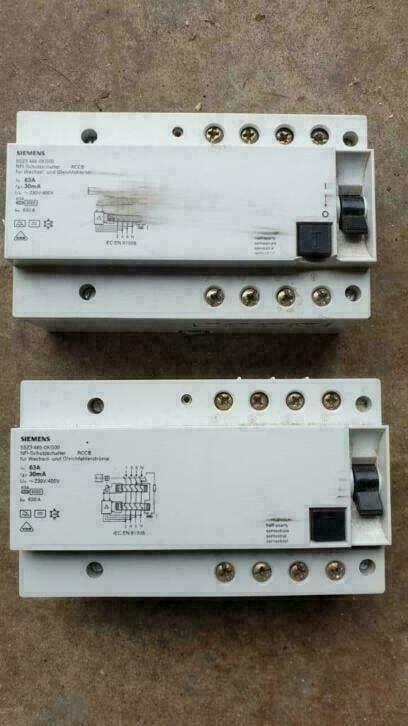 nog 1x SIEMENS  aardlekschakelaar 63A 30 mA  3-fase 400 volt
