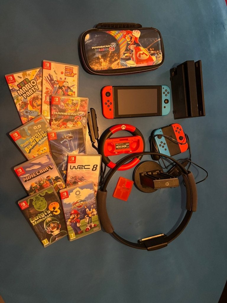 Nintendo Switch met veel accessoires en 10  spellen!, Met games, Met 2 controllers, Ophalen of Verzenden, Zo goed als nieuw