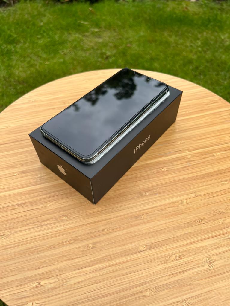 Iphone 11 pro max wit, Telecommunicatie, Mobiele telefoons | Apple iPhone, Ophalen, IPhone 11 Pro Max, Wit, Zo goed als nieuw