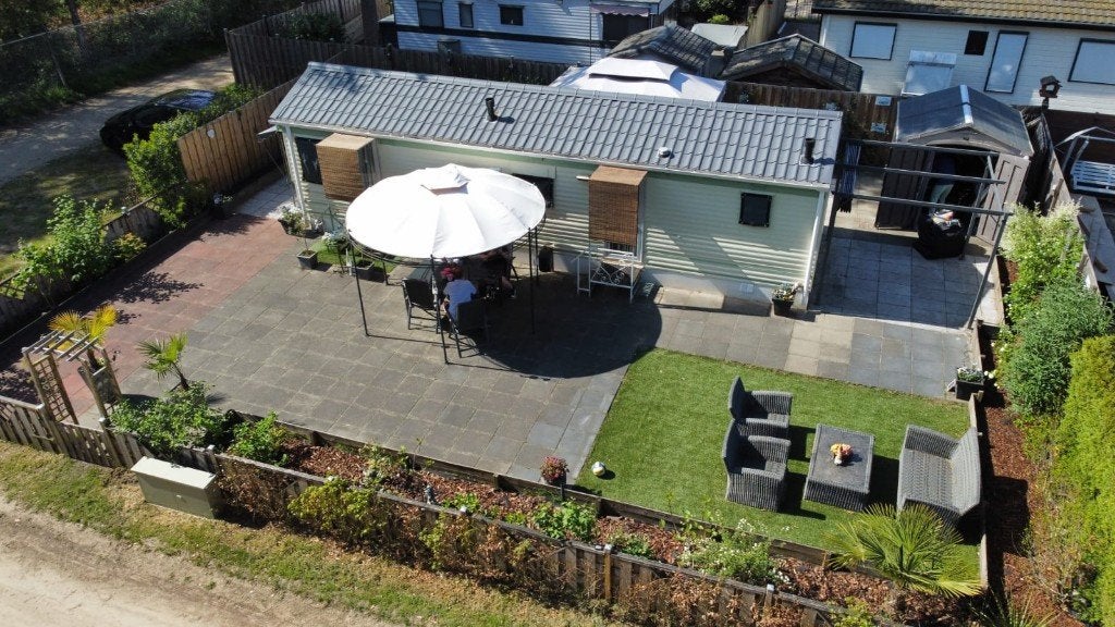 Ruime stacaravan/chalet aan bosrand Eurocamping Vessem, Tot en met 6