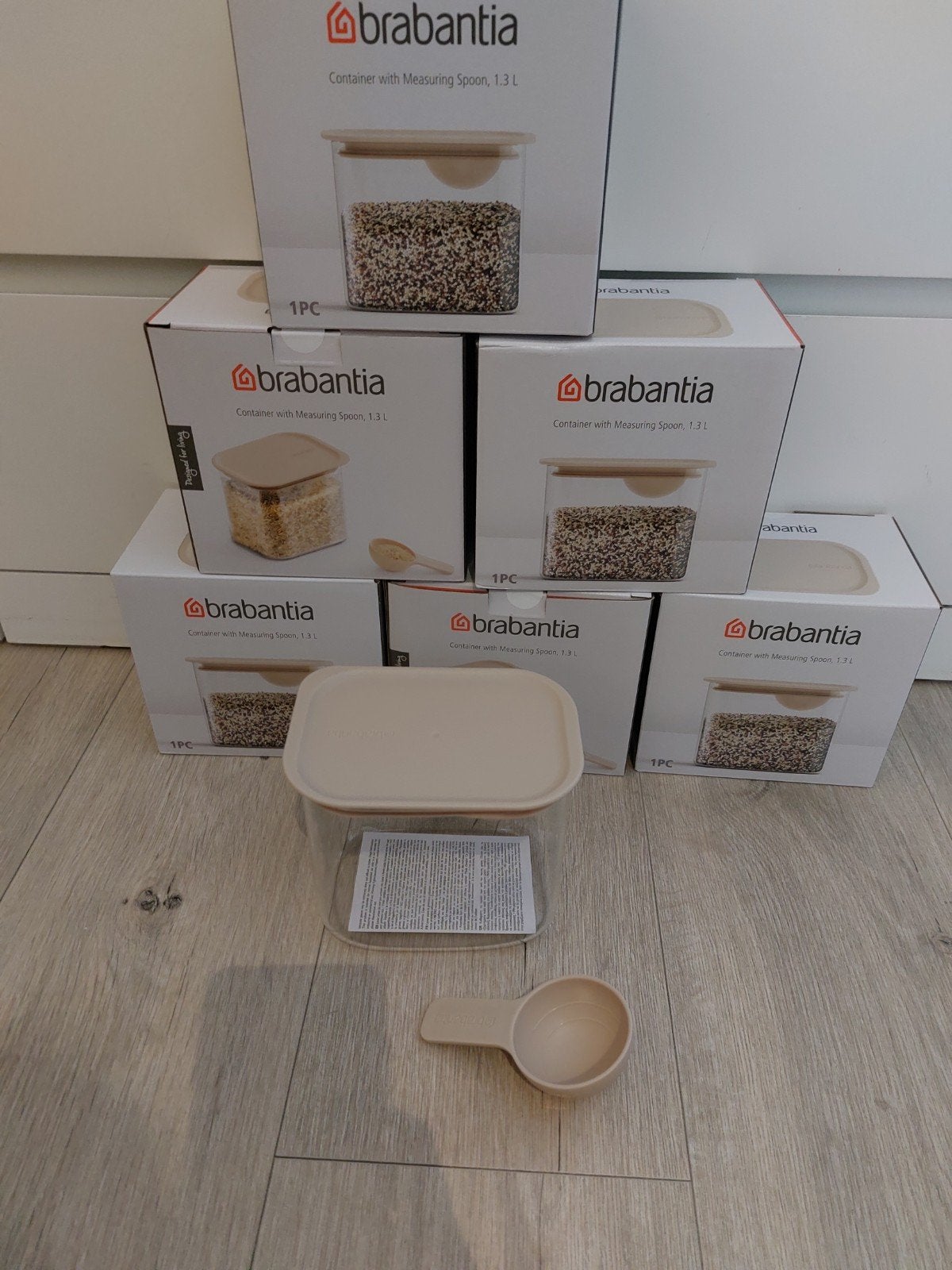 Brabantia Voorraadpot met Maatschep 1.3L - Nieuw, Beige, Kunststof, Nieuw, Ophalen of Verzenden