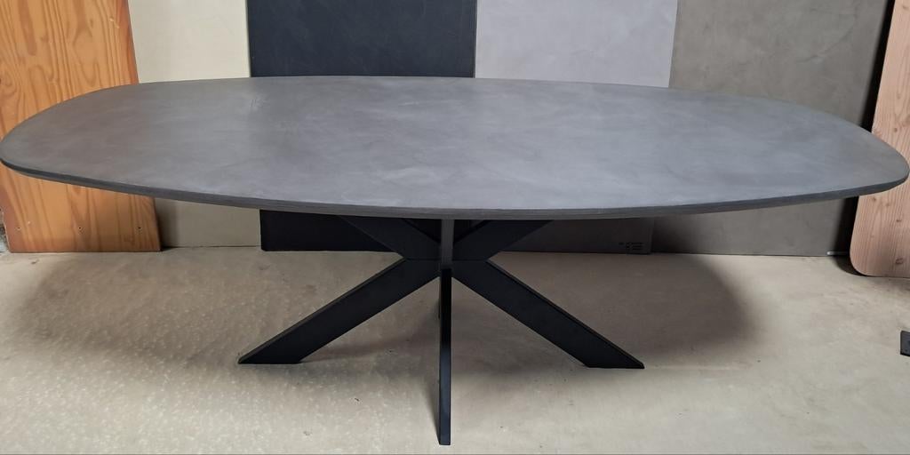 Nieuwe betonstuc industriële deens ovale eettafel, 100 tot 150 cm, Ophalen of Verzenden, Vijf personen of meer, Ovaal