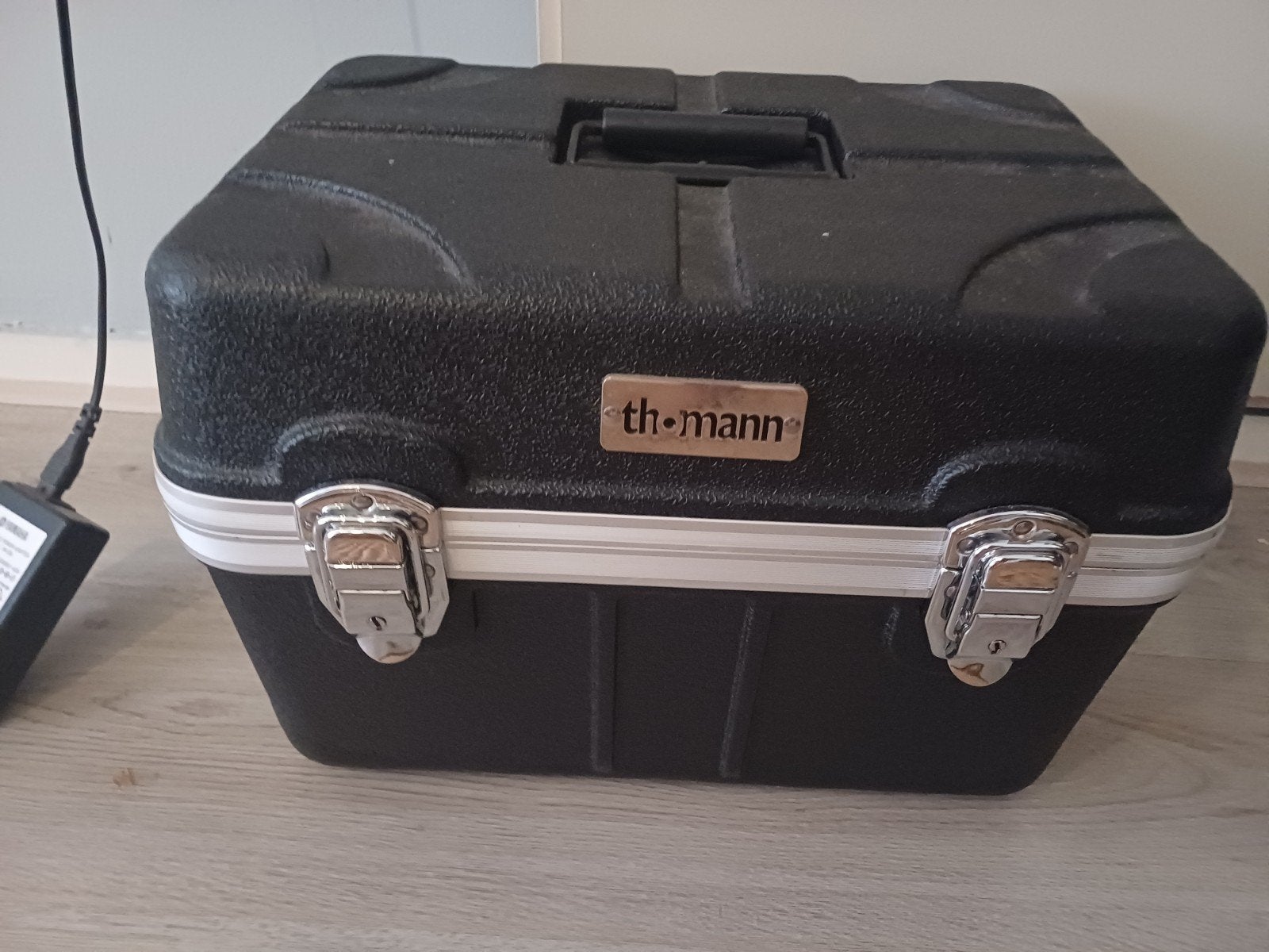 Microfoonset met draadloze zenders en koffer, Muziek en Instrumenten, Microfoons, Ophalen, Gebruikt, Zangmicrofoon, Draadloos