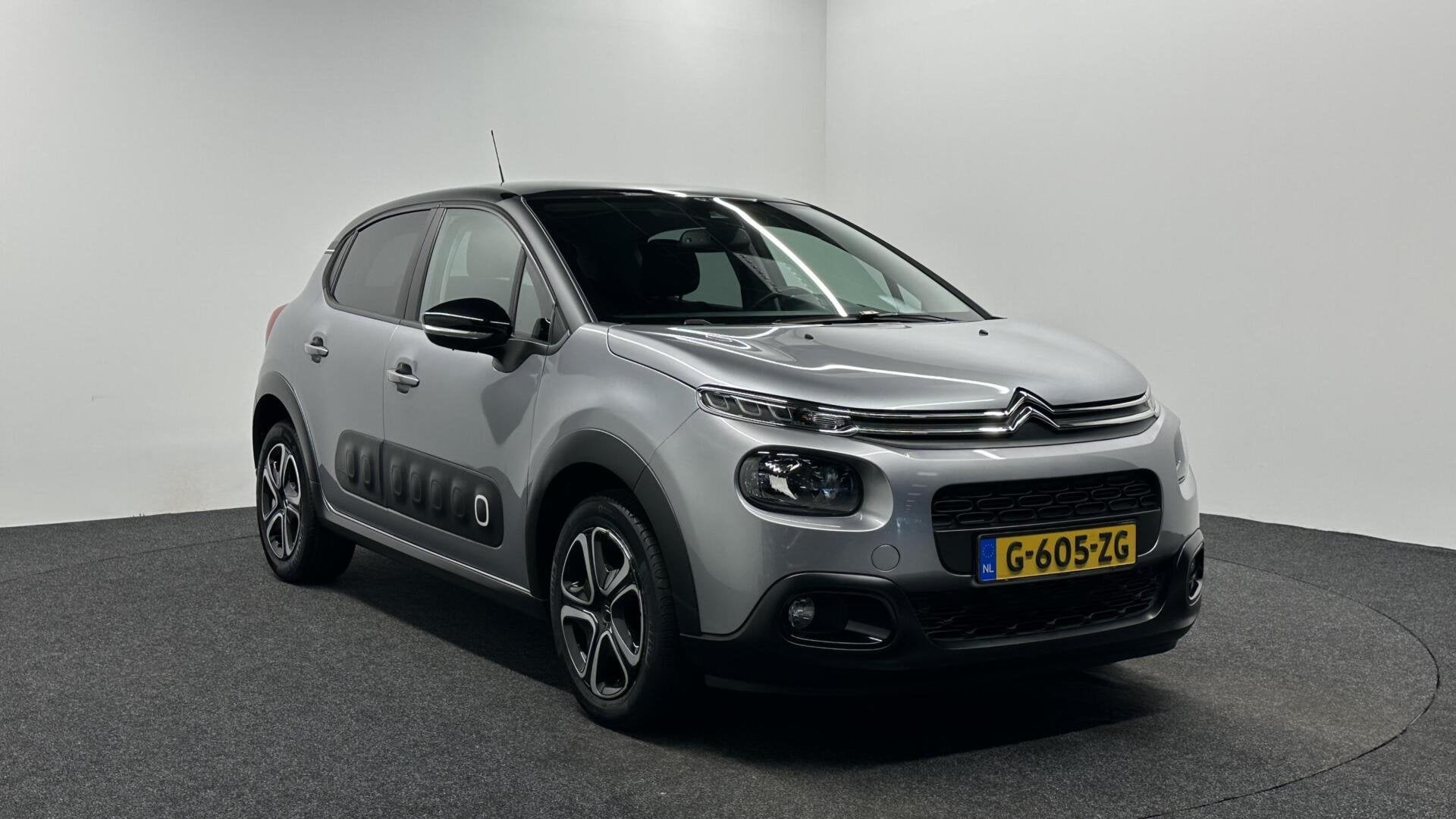 Citroen C3 1.2 PureTech S&S Shine CARPLAY NAVI CRUISE ECC LM, Auto's, Citroën, Voorwielaandrijving, 83 pk, Euro 6, 1199 cc