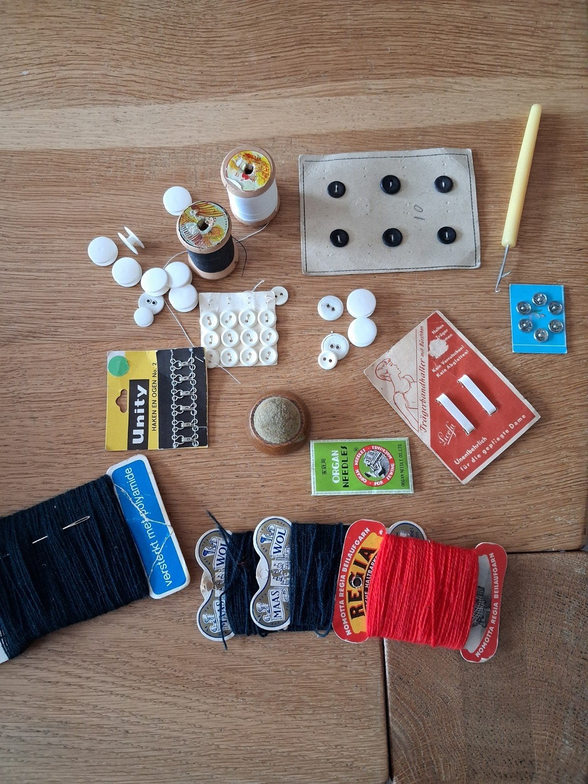 oude accessoires, Ophalen, Gebruikt, Garen of Naald(en)