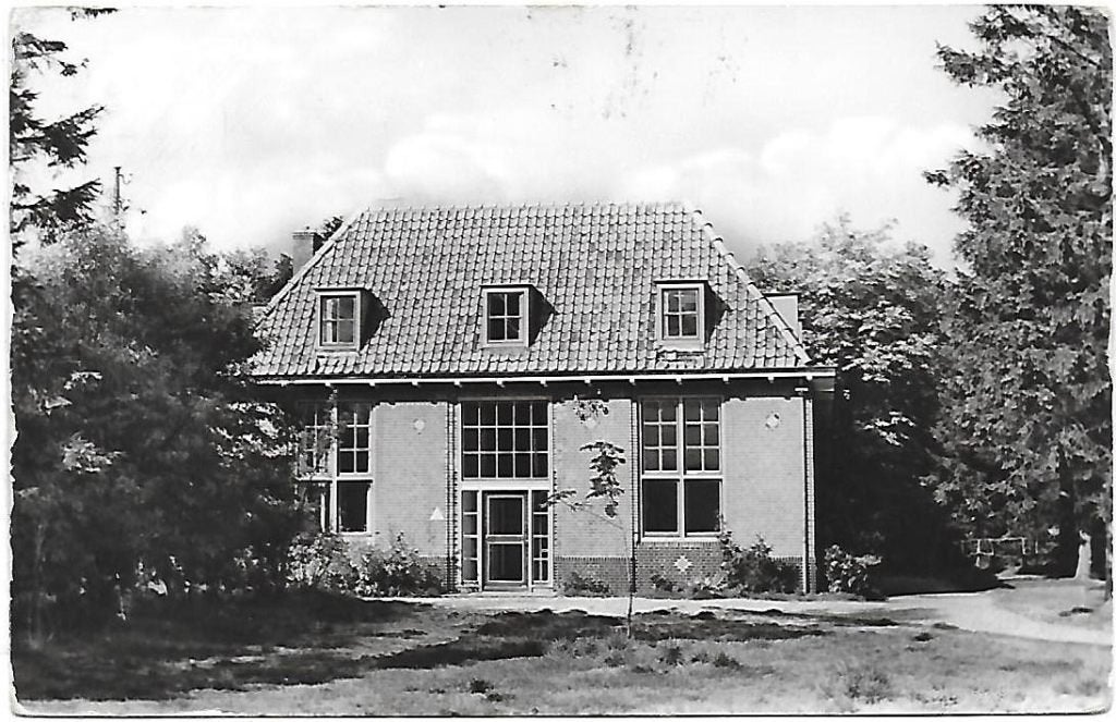 Soest jeugdherberg de heidebloem gelopen ansichtkaart a1954, Ophalen of Verzenden, Voor 1920, Gelopen, Utrecht